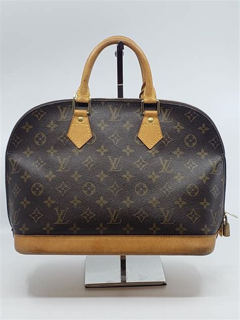 Louis Vuitton alma date code